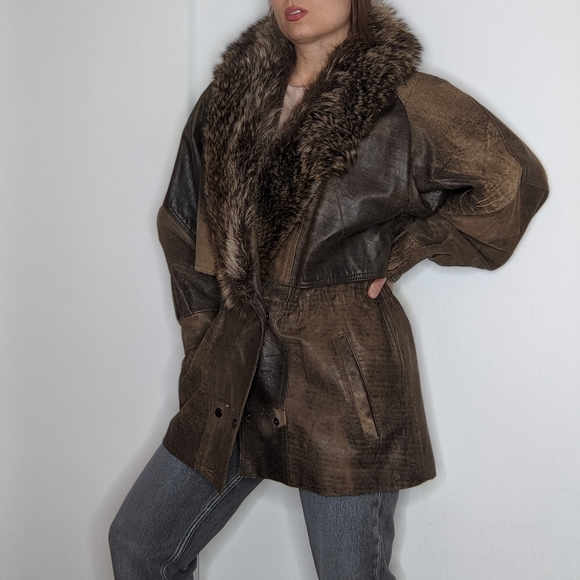 Beautiful Vintage Fur + Leather Jacket Coat - Picture 12 of 16